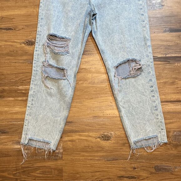 ASOS Denim  Distressed Step Hem Jeans - Picture 3 of 9